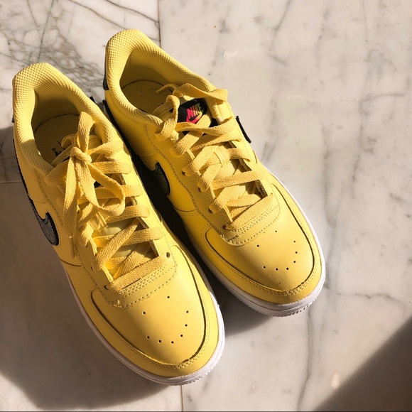 Air force 1 LV8 - Picture 5 of 7